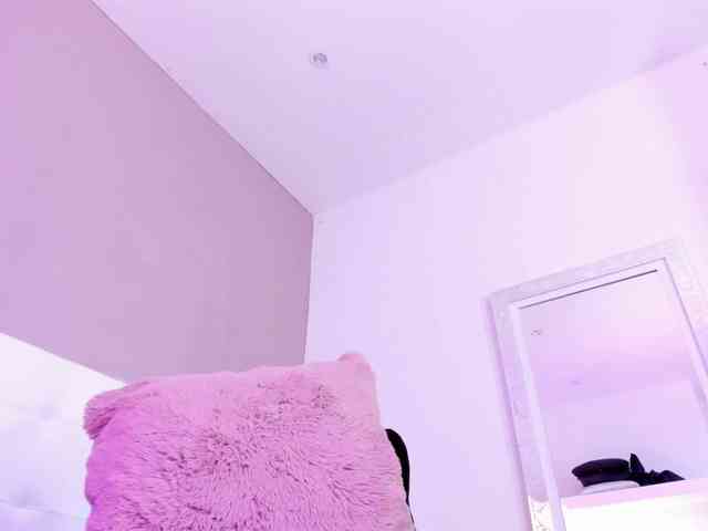 KendraChavezz1 webcam
