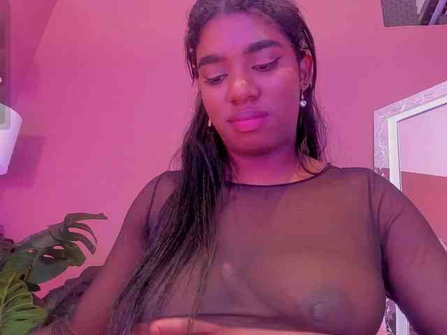 KendraChavezz1 webcam