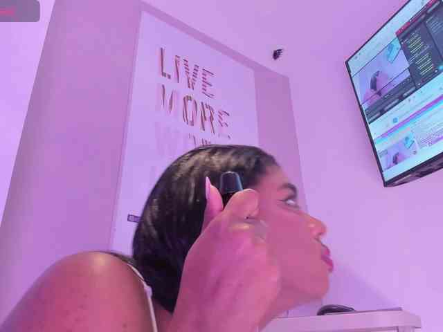 KendraChavezz1 KendraChavezz1