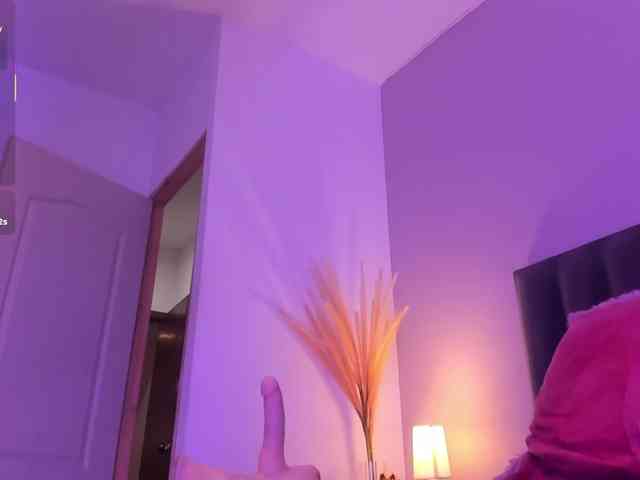 KendraChavezz1 webcam