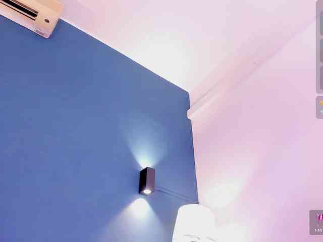 KendraChavezz1 webcam