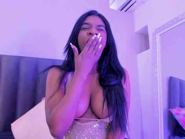 KendraChavezz1 KendraChavezz1