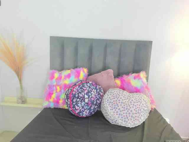 KendraChavezz1 webcam