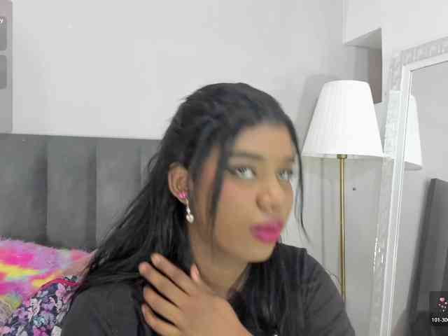 KendraChavezz1 webcam