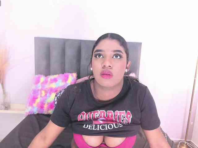 KendraChavezz1 webcam