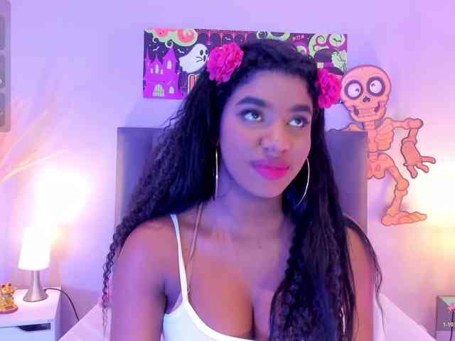 KendraChavezz1 webcam