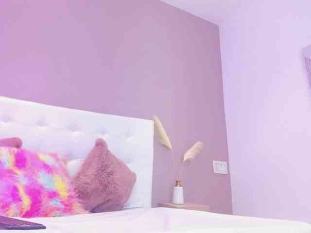 KendraChavezz1 webcam