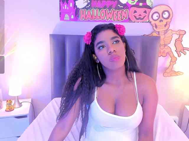 KendraChavezz1 webcam