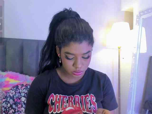KendraChavezz1 webcam
