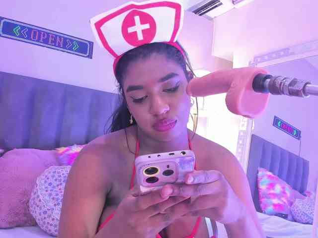 KendraChavezz1 webcam