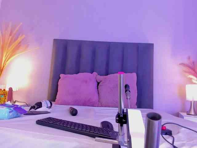 KendraChavezz1 KendraChavezz1