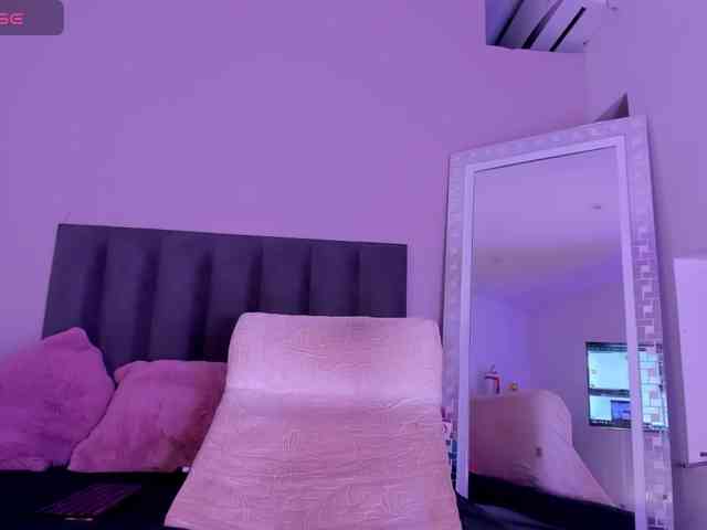 KendraChavezz1 webcam