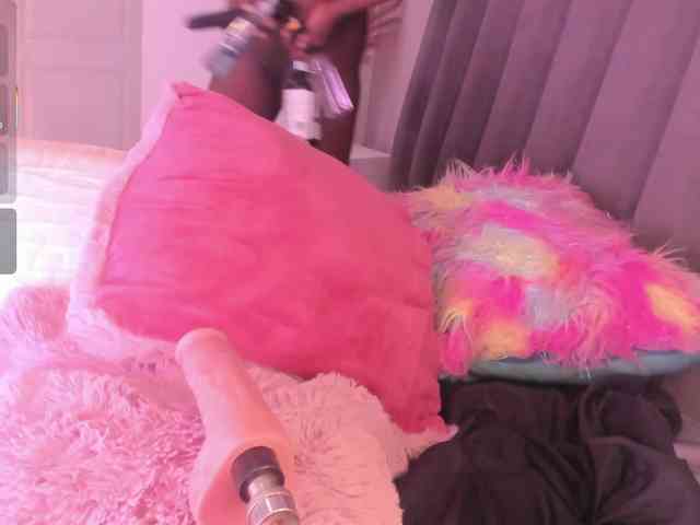 KendraChavezz1 webcam