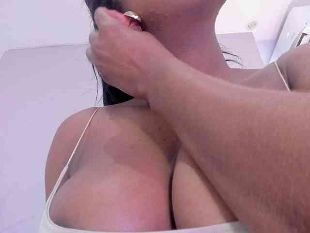 KendraChavezz1 webcam