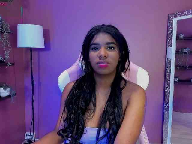 KendraChavezz1 webcam