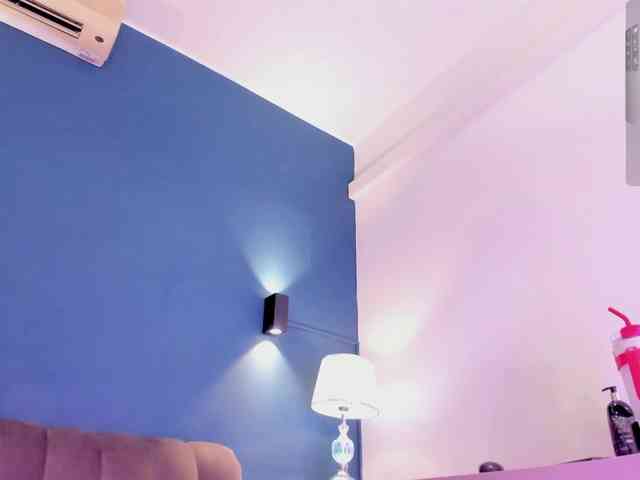 KendraChavezz1 webcam