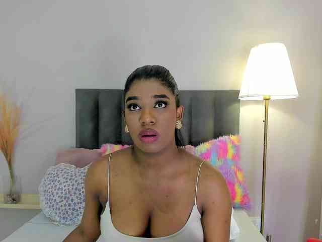 KendraChavezz1 webcam