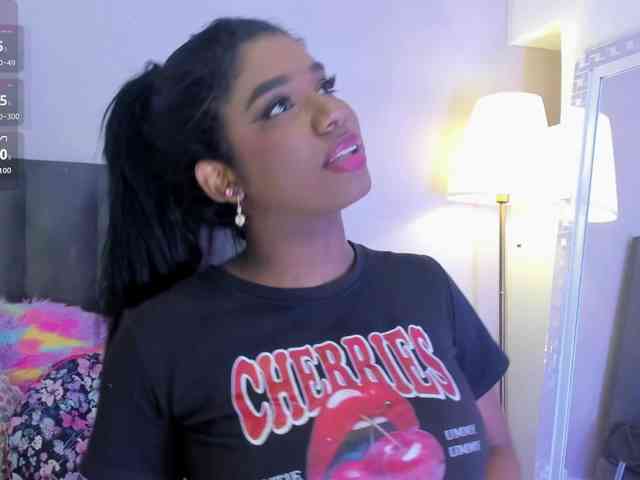 KendraChavezz1 webcam