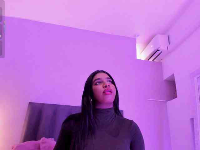 KendraChavezz1 webcam