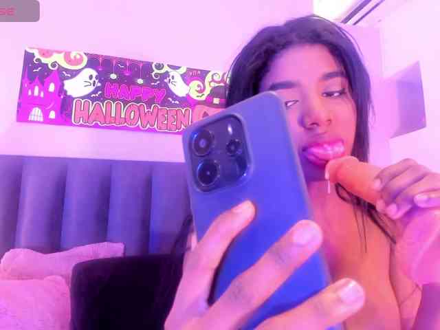 KendraChavezz1 webcam