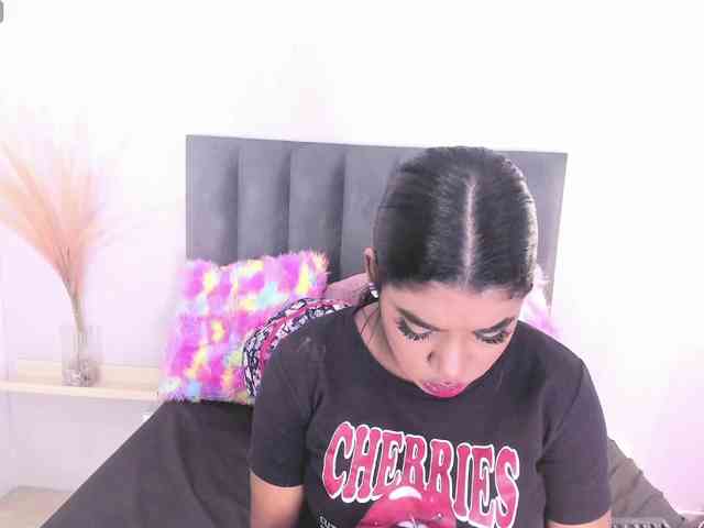 KendraChavezz1 webcam