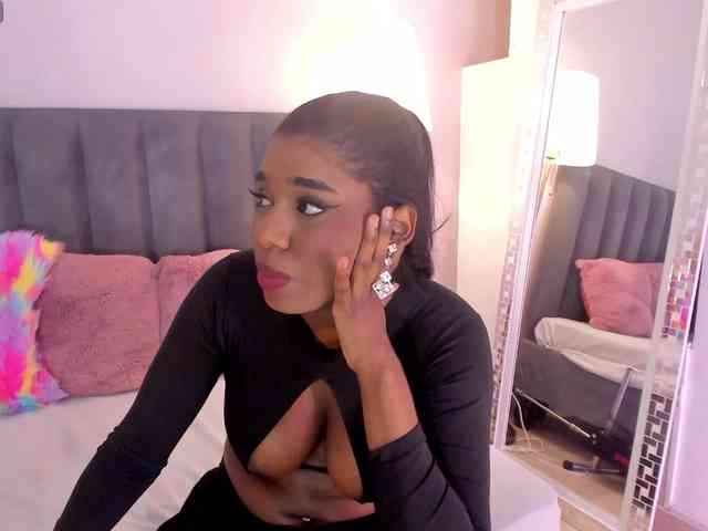 KendraChavezz1 webcam