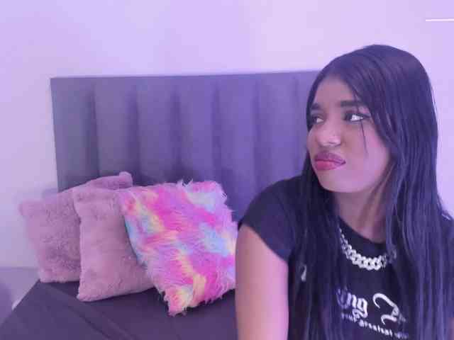 KendraChavezz1 webcam