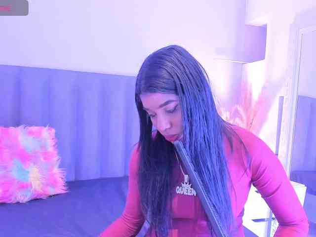 KendraChavezz1 webcam