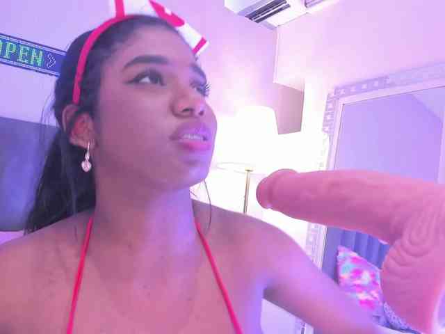 KendraChavezz1 webcam