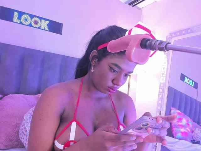 KendraChavezz1 KendraChavezz1