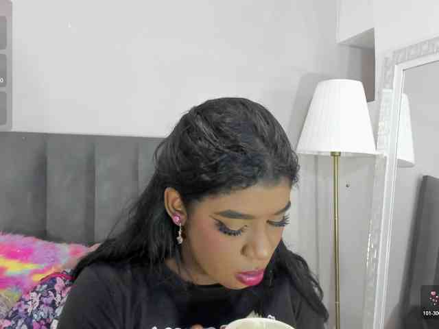 KendraChavezz1 webcam