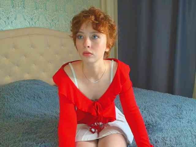 Nikol-Amour webcam