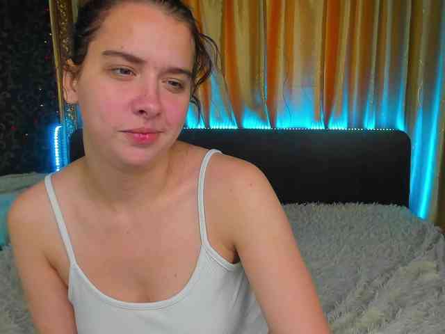 Dominica-Sweety webcam