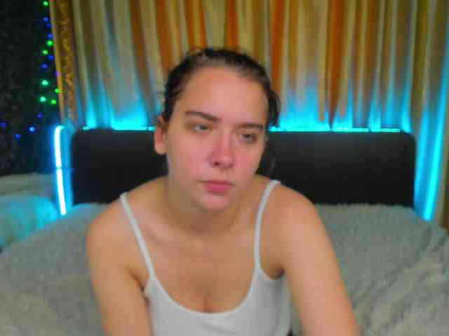 Dominica-Sweety webcam