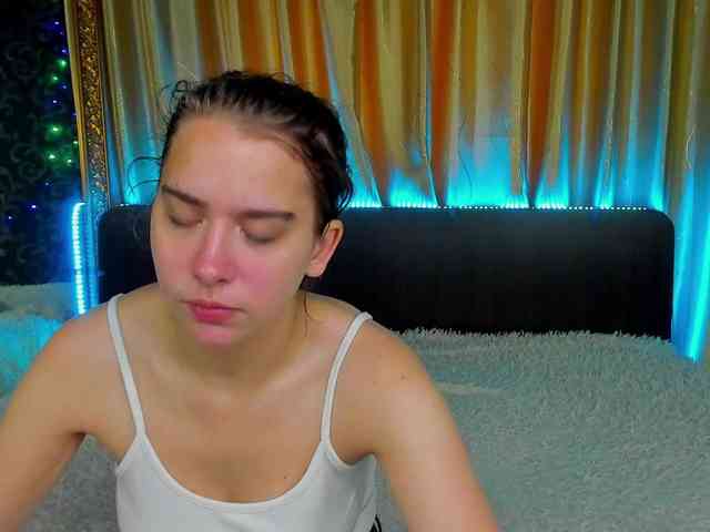 Dominica-Sweety webcam