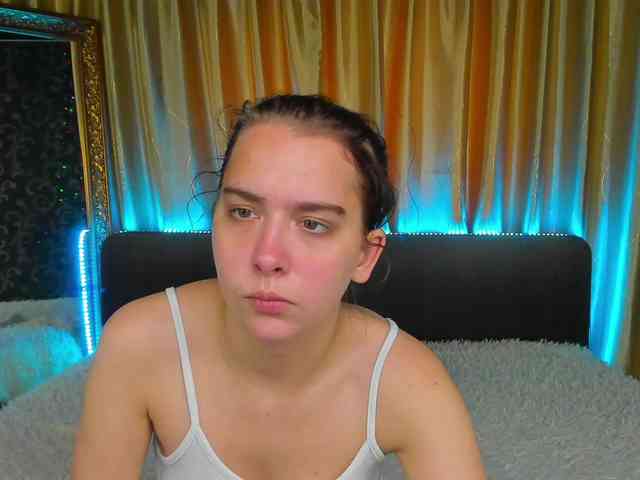 Dominica-Sweety webcam