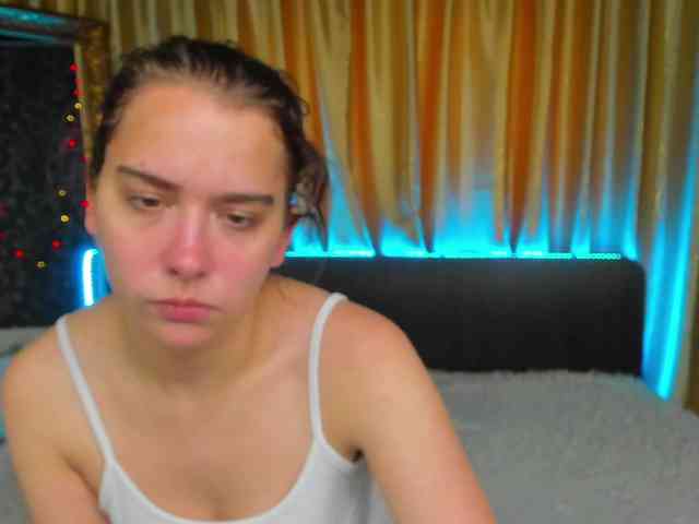 Dominica-Sweety webcam