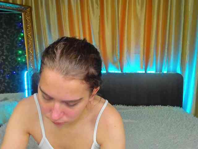 Dominica-Sweety webcam