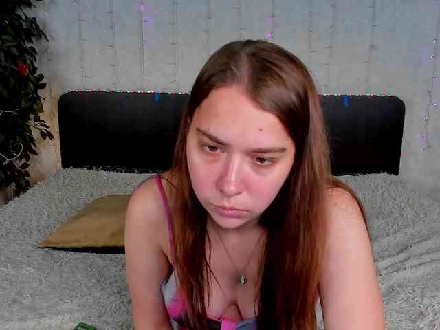 Dominica-Sweety webcam