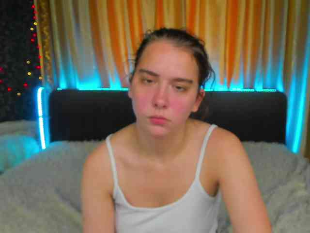 Dominica-Sweety webcam