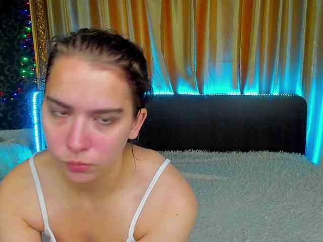 Dominica-Sweety webcam
