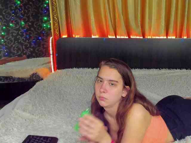 Dominica-Sweety webcam