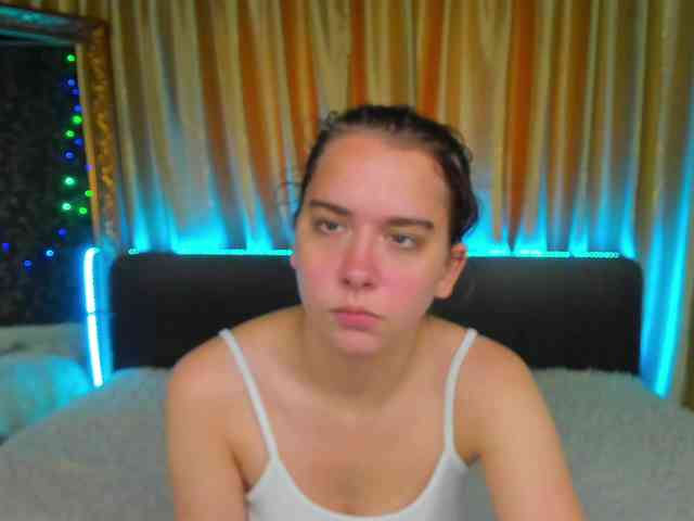 Dominica-Sweety webcam