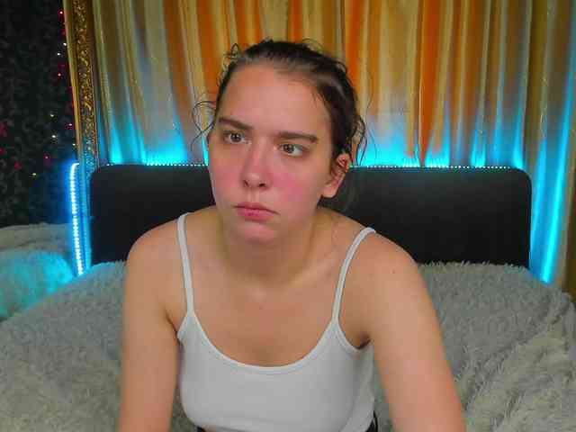 Dominica-Sweety webcam