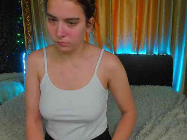 Dominica-Sweety webcam