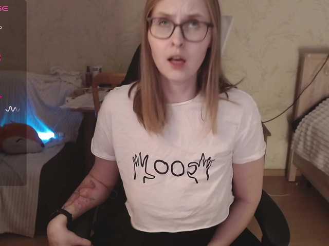 видео agathamott