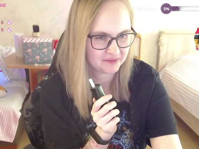 agathamott's BongaCams show and profile