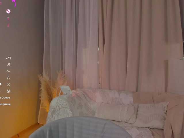  agathamott chat room