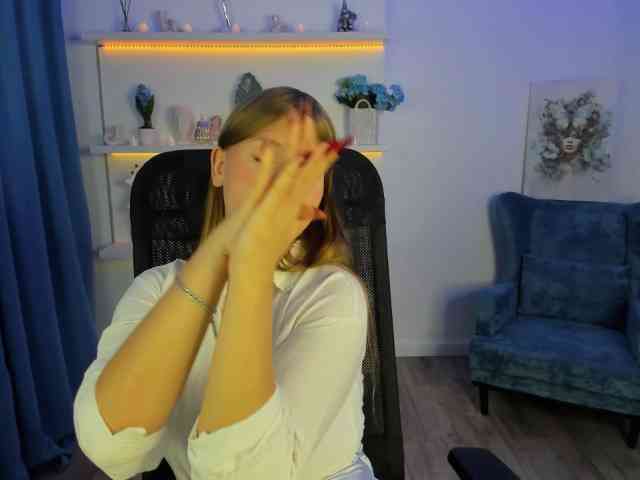 SaraMayer Live Webcam on BongaCams