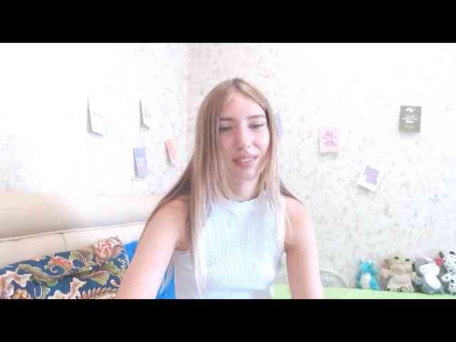 VanillaBlonde webcam
